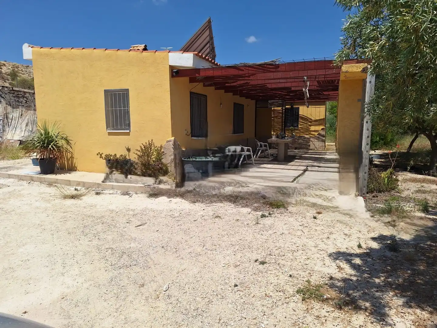Vista exterior de Casa o xalet en venda en Alicante / Alacant amb Jardí privat, Terrassa i Traster