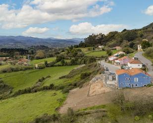 Vista exterior de Casa o xalet en venda en Oviedo  amb Terrassa