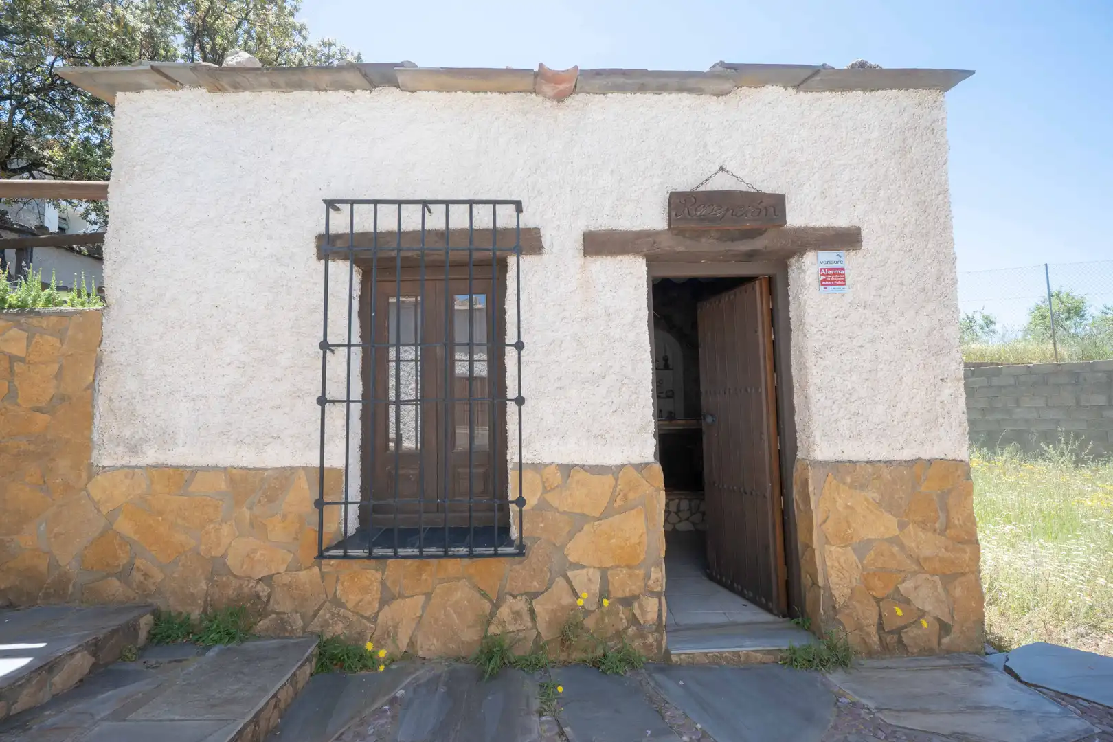 Vista exterior de Finca rústica en venda en Lobras amb Terrassa i Moblat