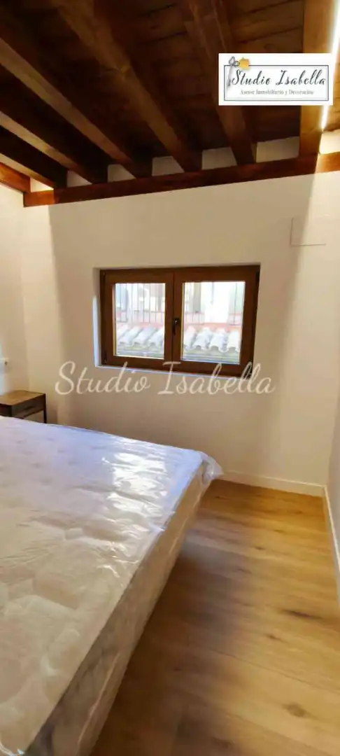 Dormitori de Dúplex de lloguer en Toledo amb Aire condicionat, Calefacció i Moblat