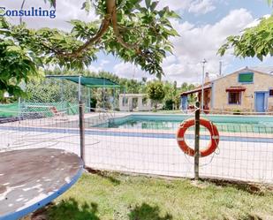 Piscina de Finca rústica en venda en Robledo amb Aire condicionat, Calefacció i Jardí privat