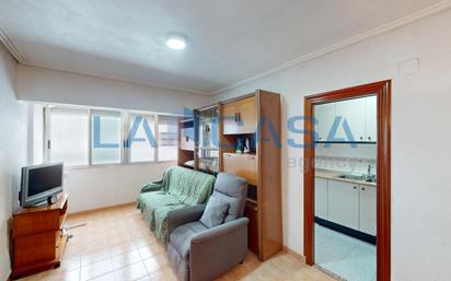 Flat for sale in  Valencia Capital  with Air Conditioner and Balcony