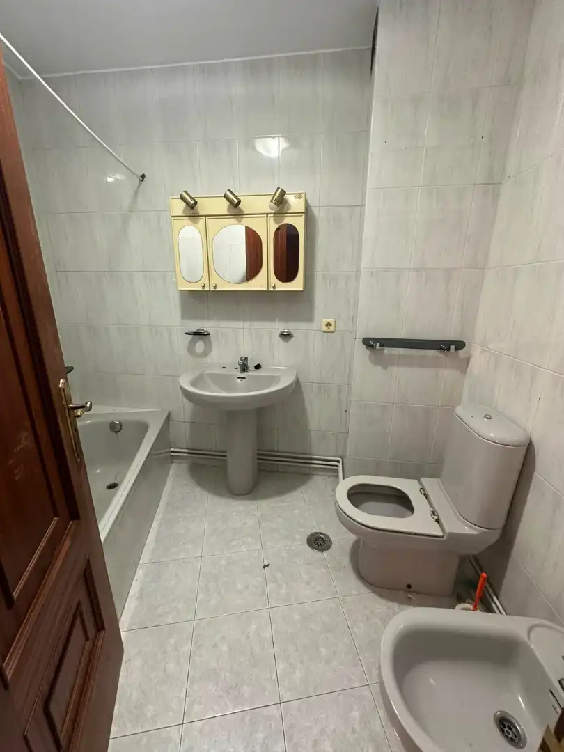 Bathroom of Flat for sale in Padrón