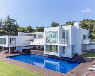 Exterior view of House or chalet to rent in Sant Andreu de Llavaneres  with Air Conditioner, Heating and Private garden