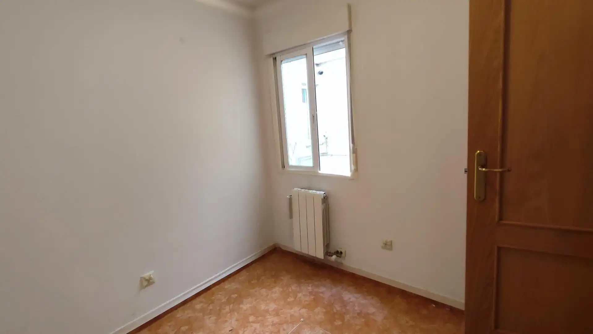 Bedroom of Flat for sale in Zaragoza  with Heating