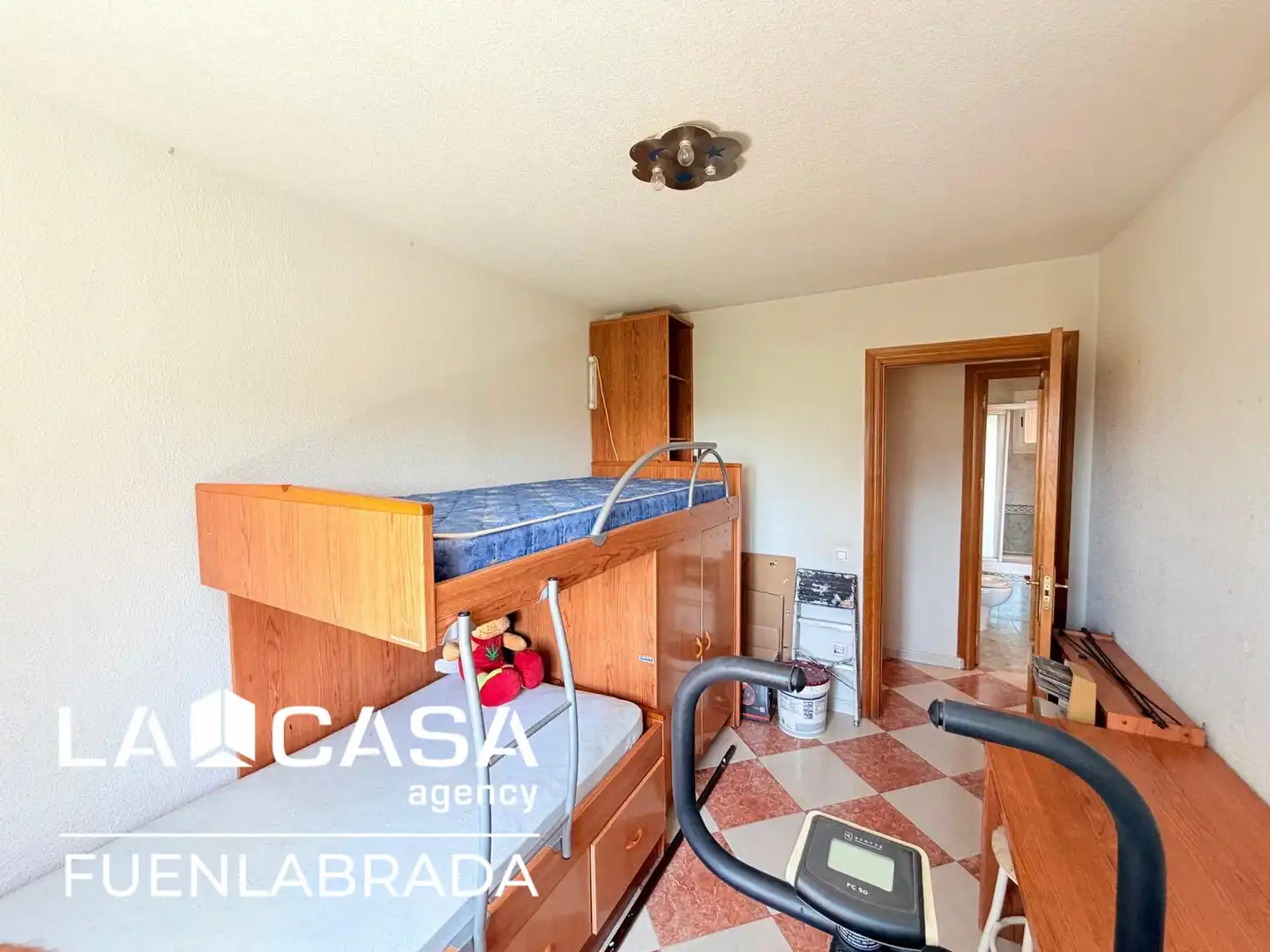 Piso en venta en Fuenlabrada con Aire acondicionado, Calefacción y Terraza