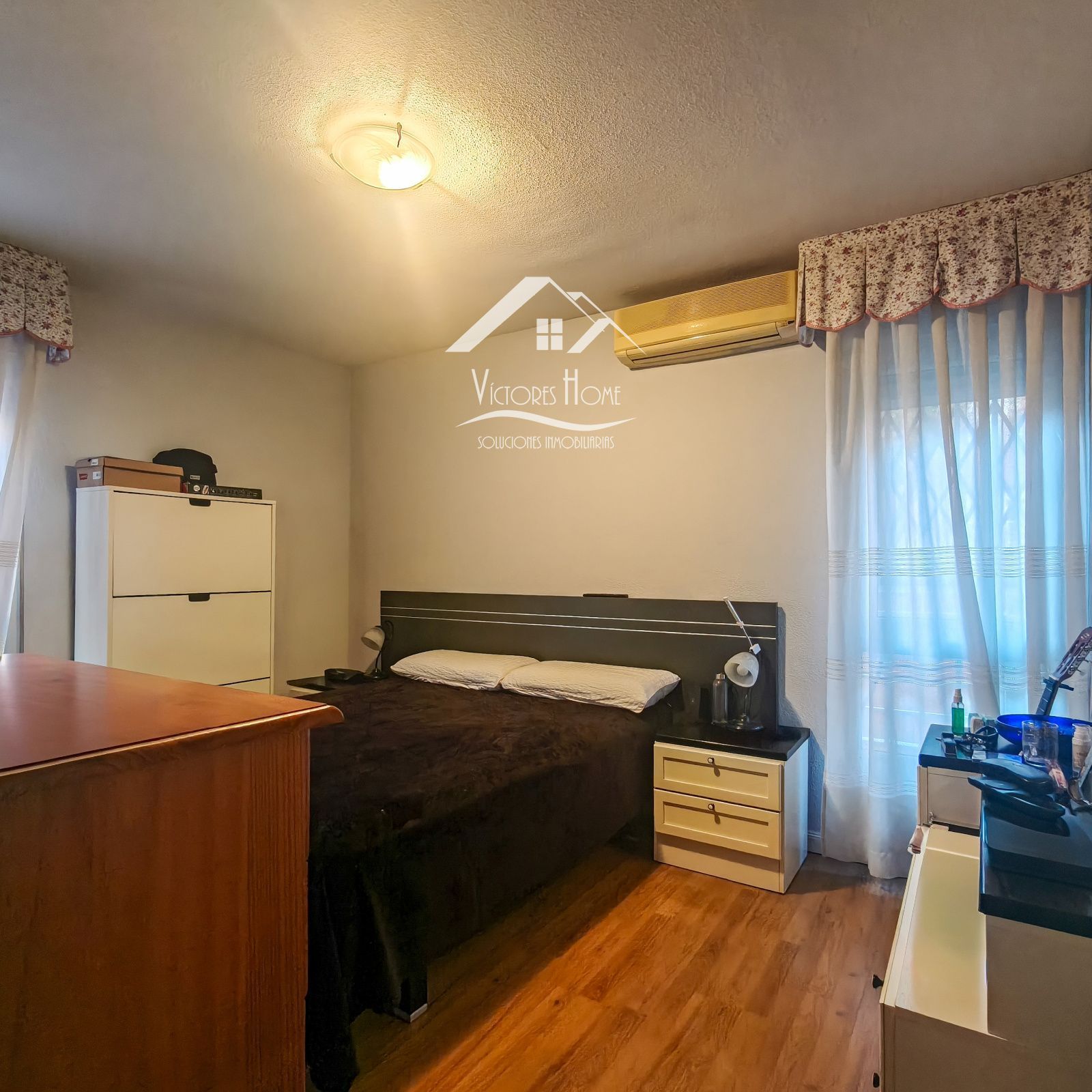 Bedroom of Flat for sale in  Madrid Capital  with Air Conditioner, Heating and Parquet flooring