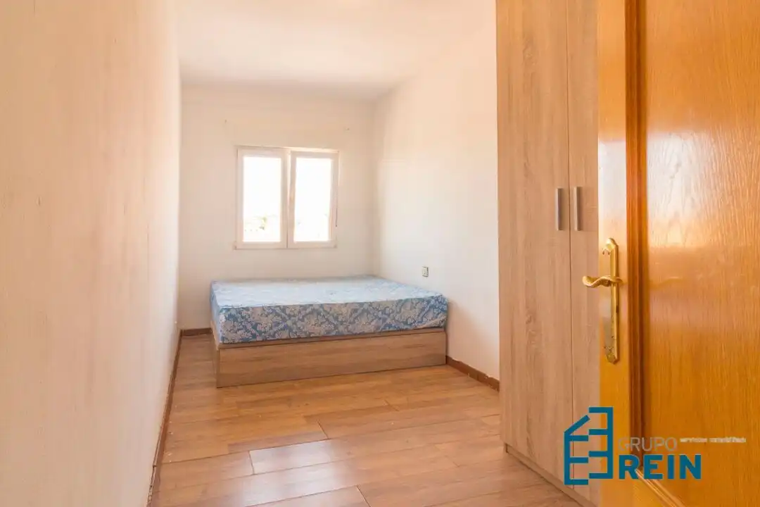 Bedroom of Flat for sale in Recas  with Air Conditioner, Heating and Terrace