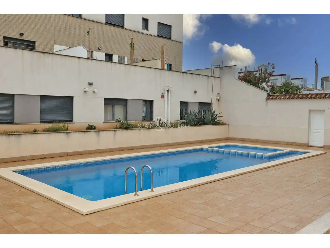 Piscina de Piso en venta en Montserrat con Aire acondicionado, Terraza y Piscina comunitaria