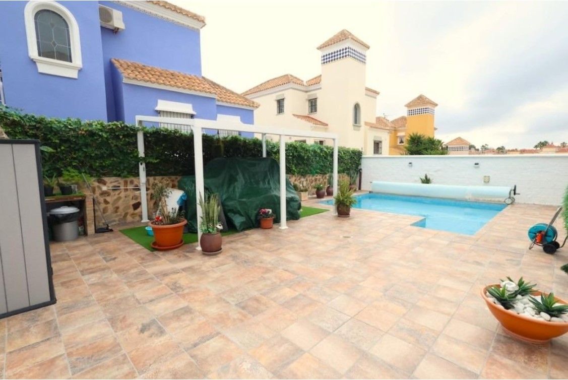 Exterior view of House or chalet for sale in San Miguel de Salinas  with Air Conditioner, Heating and Terrace
