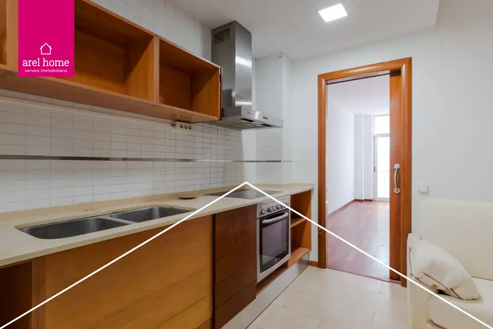 Cocina de Piso en venta en Esplugues de Llobregat con Calefacción, Parquet y Balcón