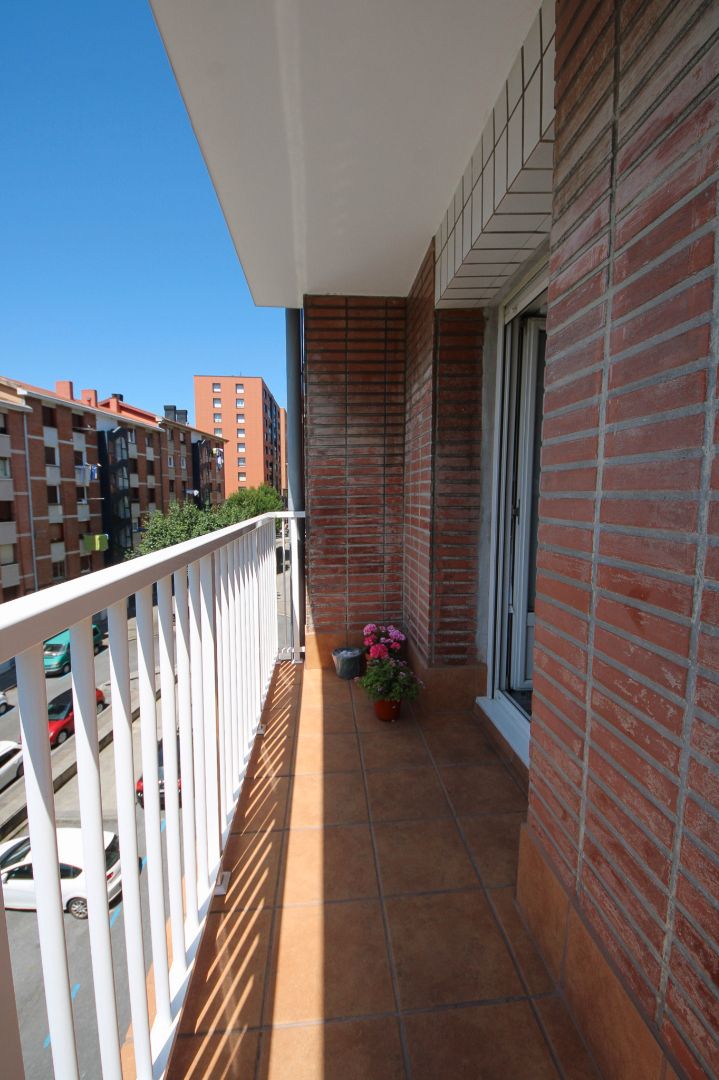 Terrassa de Pis en venda en Barakaldo  amb Calefacció, Terrassa i Traster