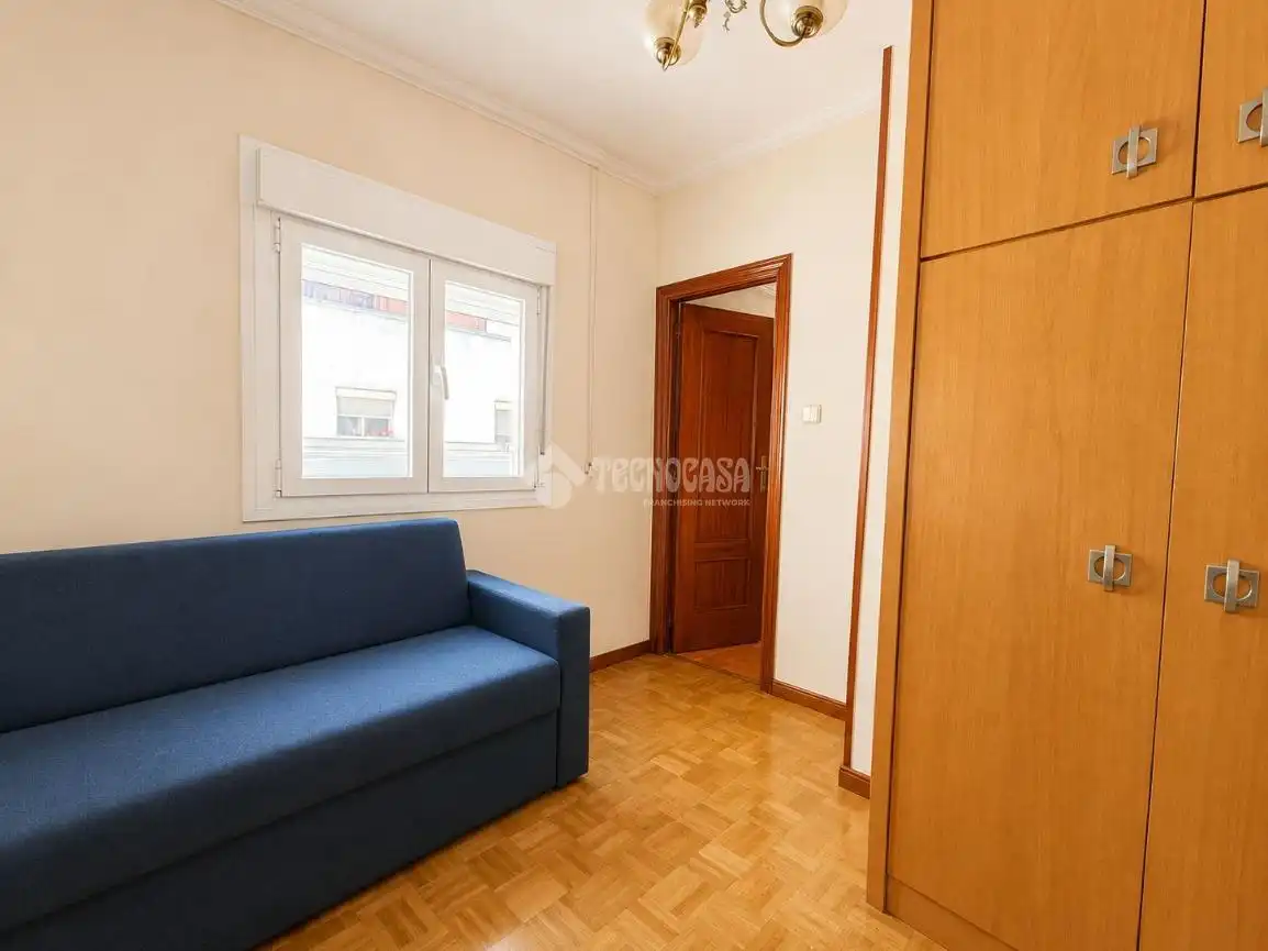 Habitación de Piso en venta en Madrid con Calefacción y Terraza