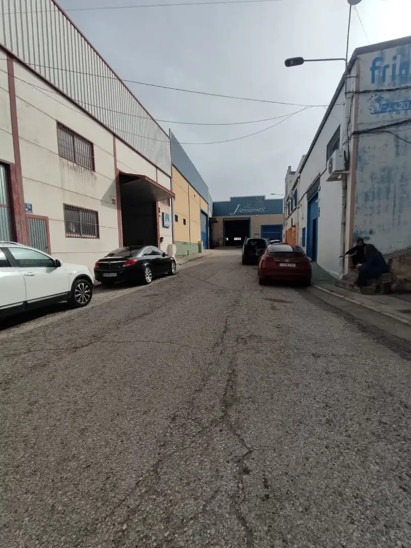 Parking de Nave industrial en venta en Jaén