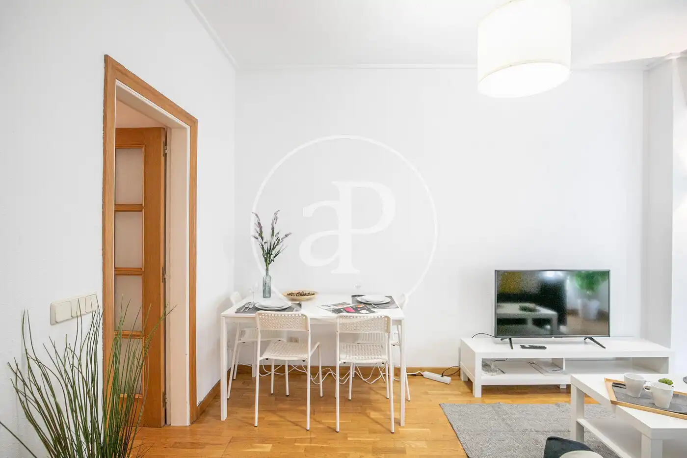 Sala d'estar de Pis en venda en Barcelona amb Aire condicionat, Calefacció i Balcó