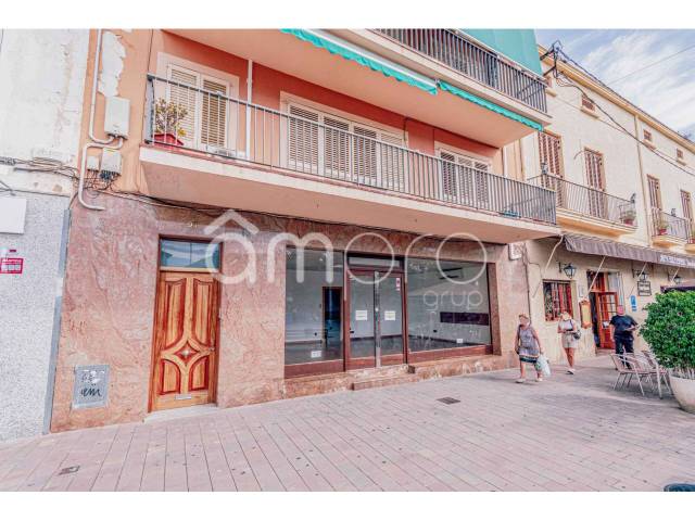 Local comercial en Alquiler en antoni roig en Centre