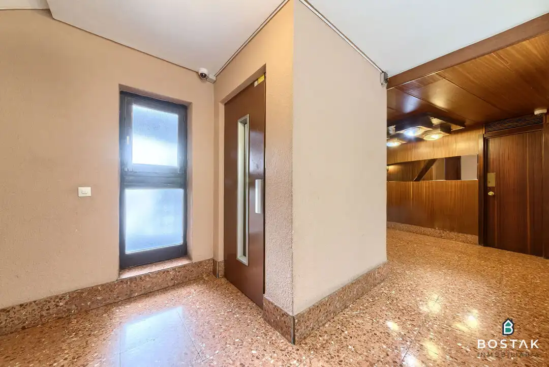 Piso en venta en Bilbao  con Calefacción, Trastero y Amueblado
