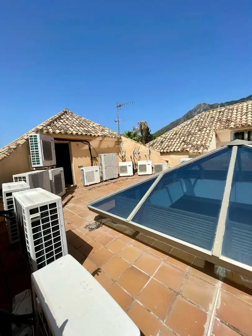 Exterior view of Office for sale in Marbella  with Air Conditioner and Furnished