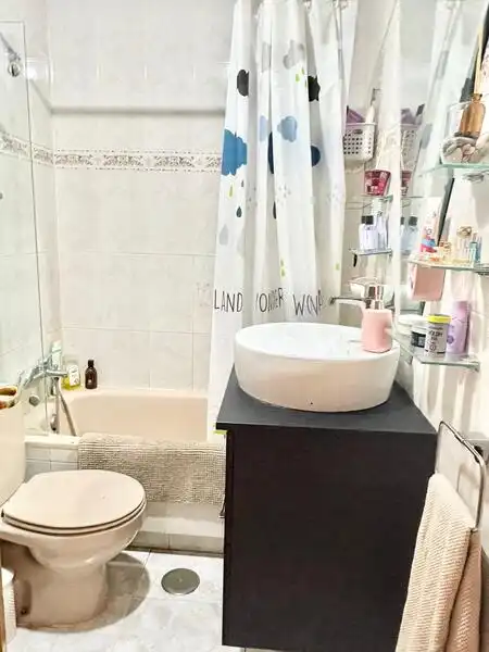 Bany de Pis en venda en Madrid amb Aire condicionat i Calefacció