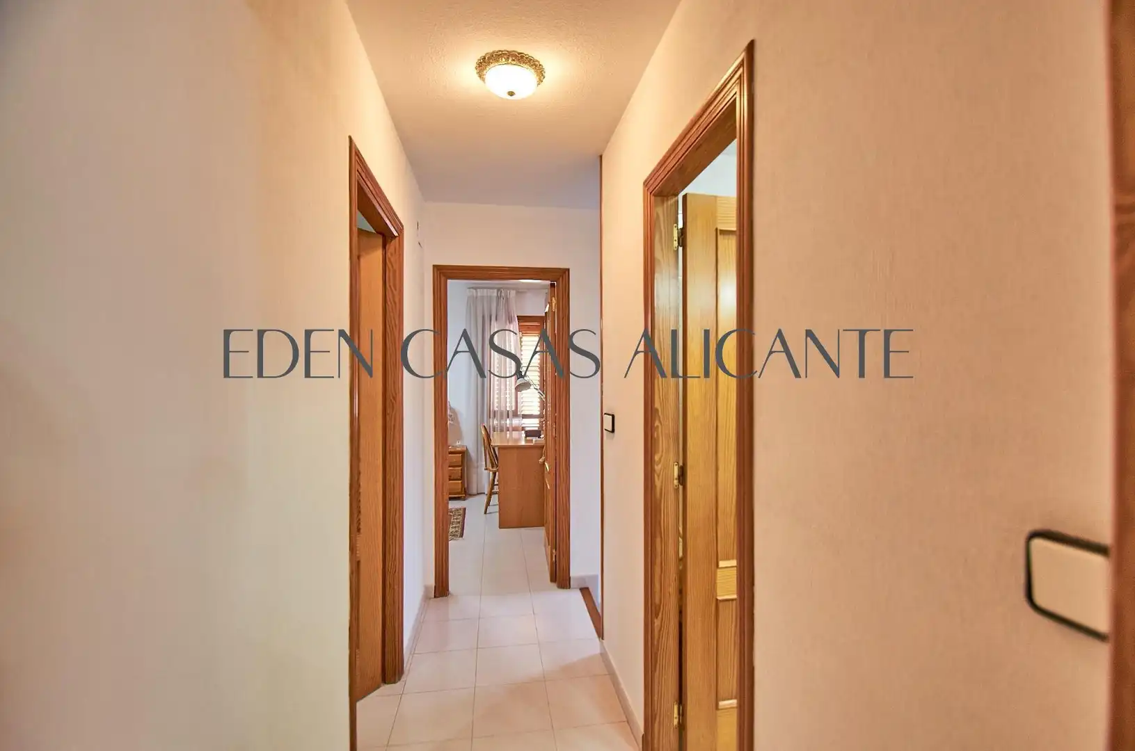 Casa aparellada amb terrassa en venda a Bellavista - Capiscol - Frank Espinós, imagen 23