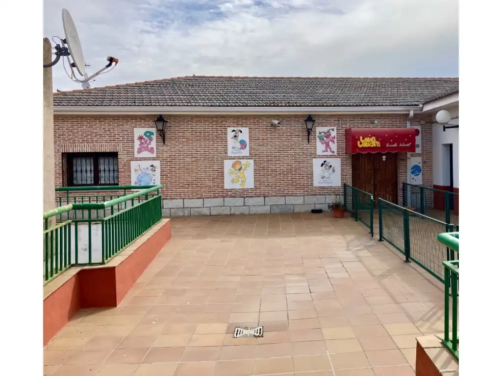 Local comercial en venda a Centro, imagen 2