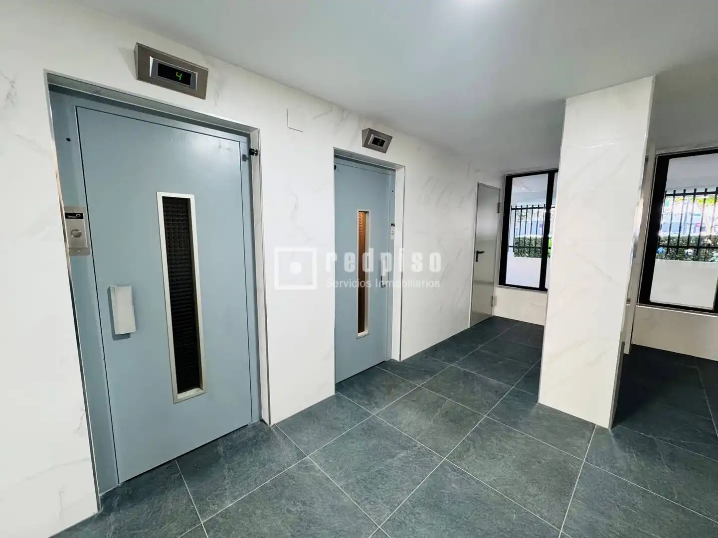 Piso en venta en de Luxemburgo, Fuenlabrada II - El Molino