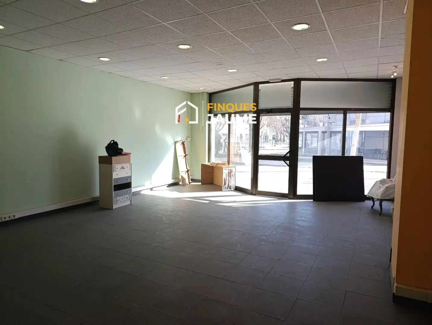 Business premises for sale in JOSE LONDRIZ