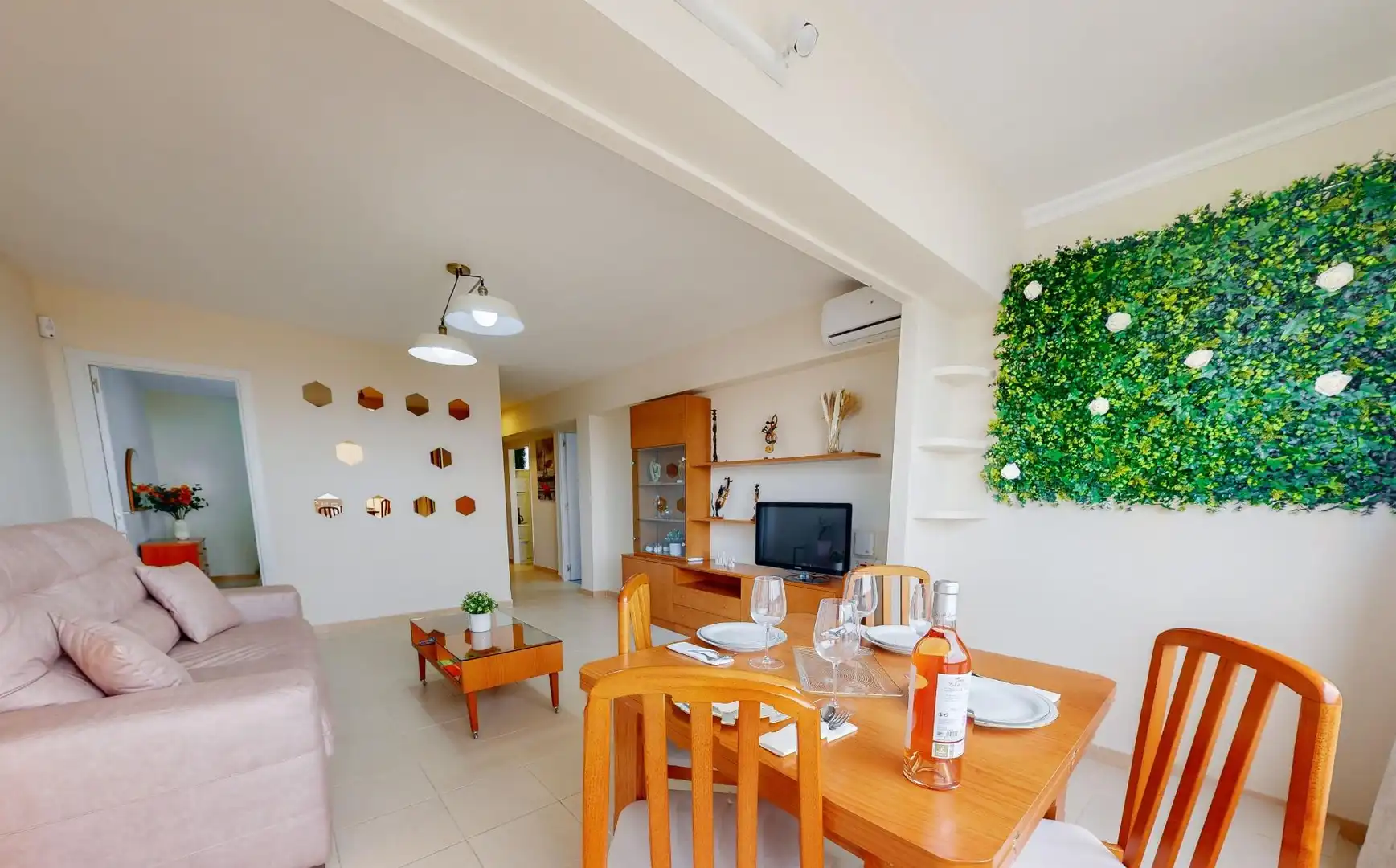 Comedor de Piso de alquiler en Benalmádena con Aire acondicionado, Calefacción y Jardín privado