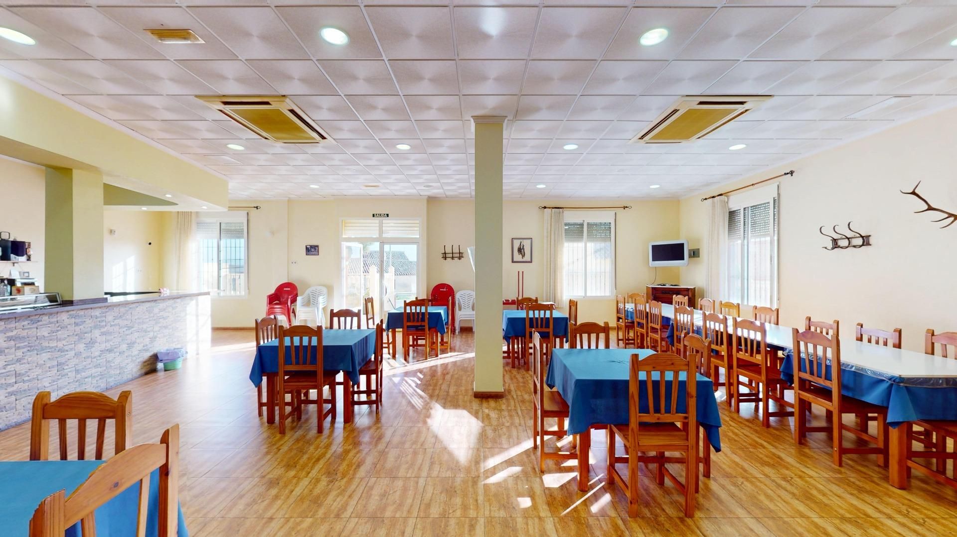 Premises for sale in  del Escobar, Los Almagros - Los Paganes - El Escobar