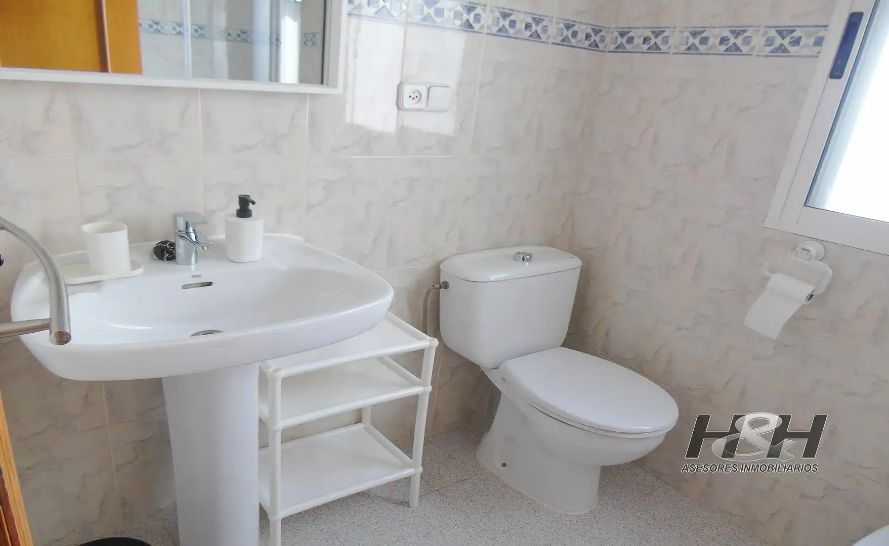 Baño de Piso de alquiler en Burjassot con Terraza