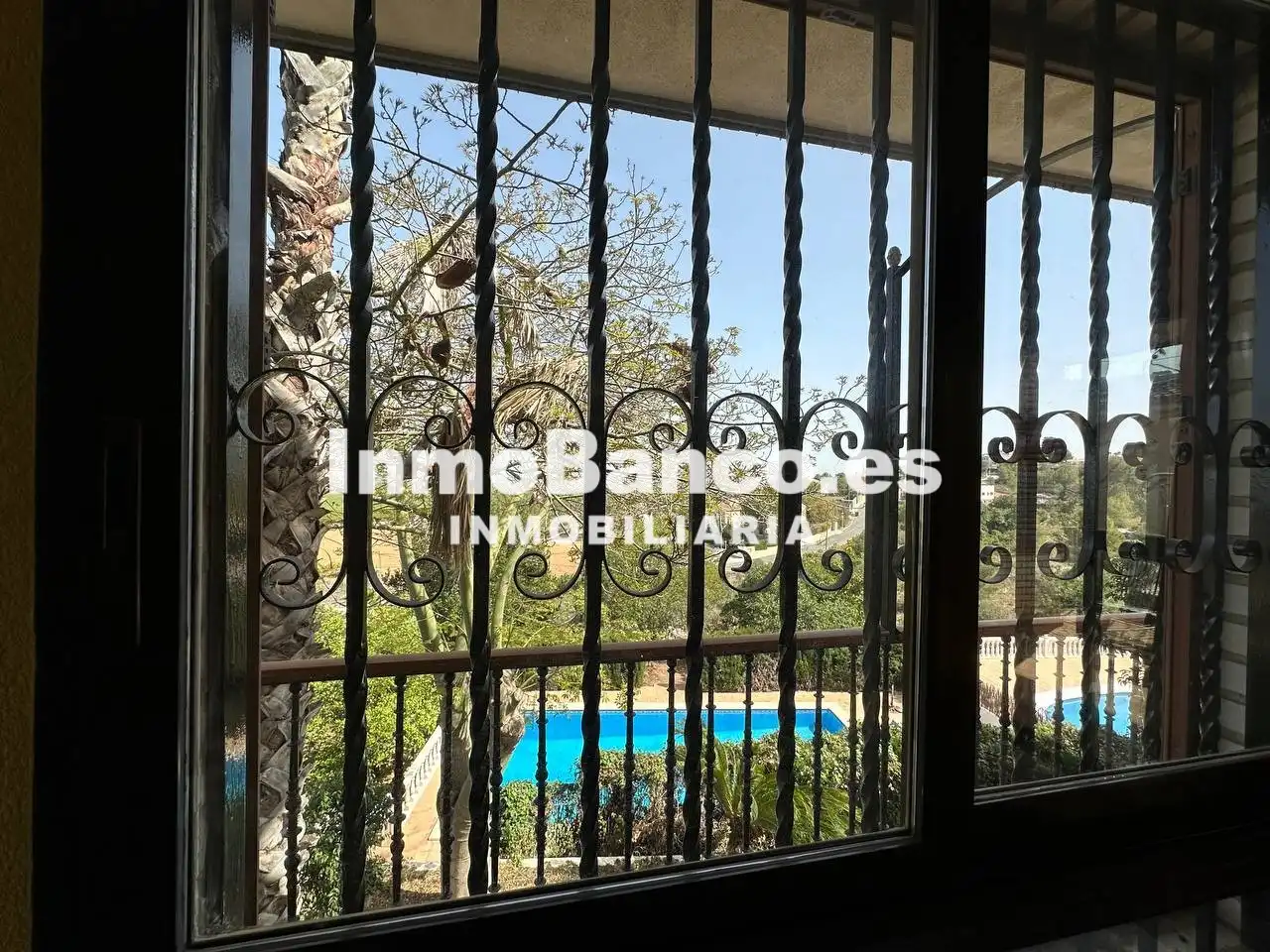 Vista exterior de Casa o chalet de alquiler en Chiva con Aire acondicionado, Calefacción y Jardín privado