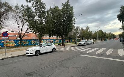 Vista exterior de Pis en venda en  Sevilla Capital amb Balcó