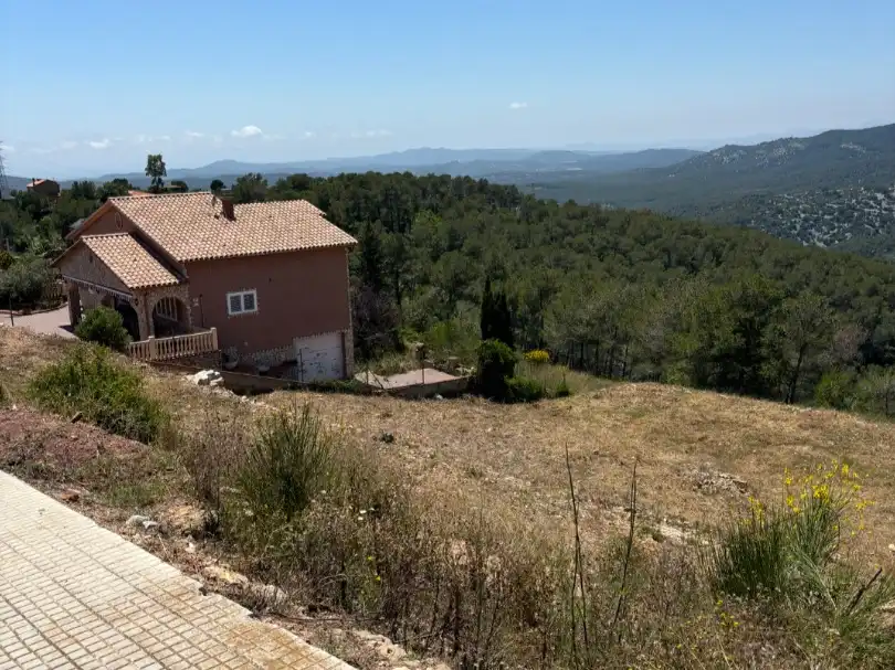 Terreno residencial en venta en Serral llarg 95, imagen 2