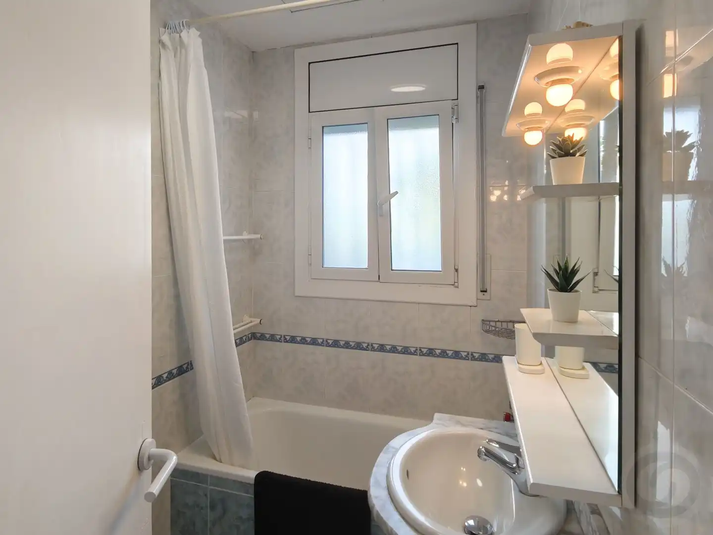 Baño de Casa adosada en venta en Empuriabrava con Aire acondicionado, Calefacción y Terraza