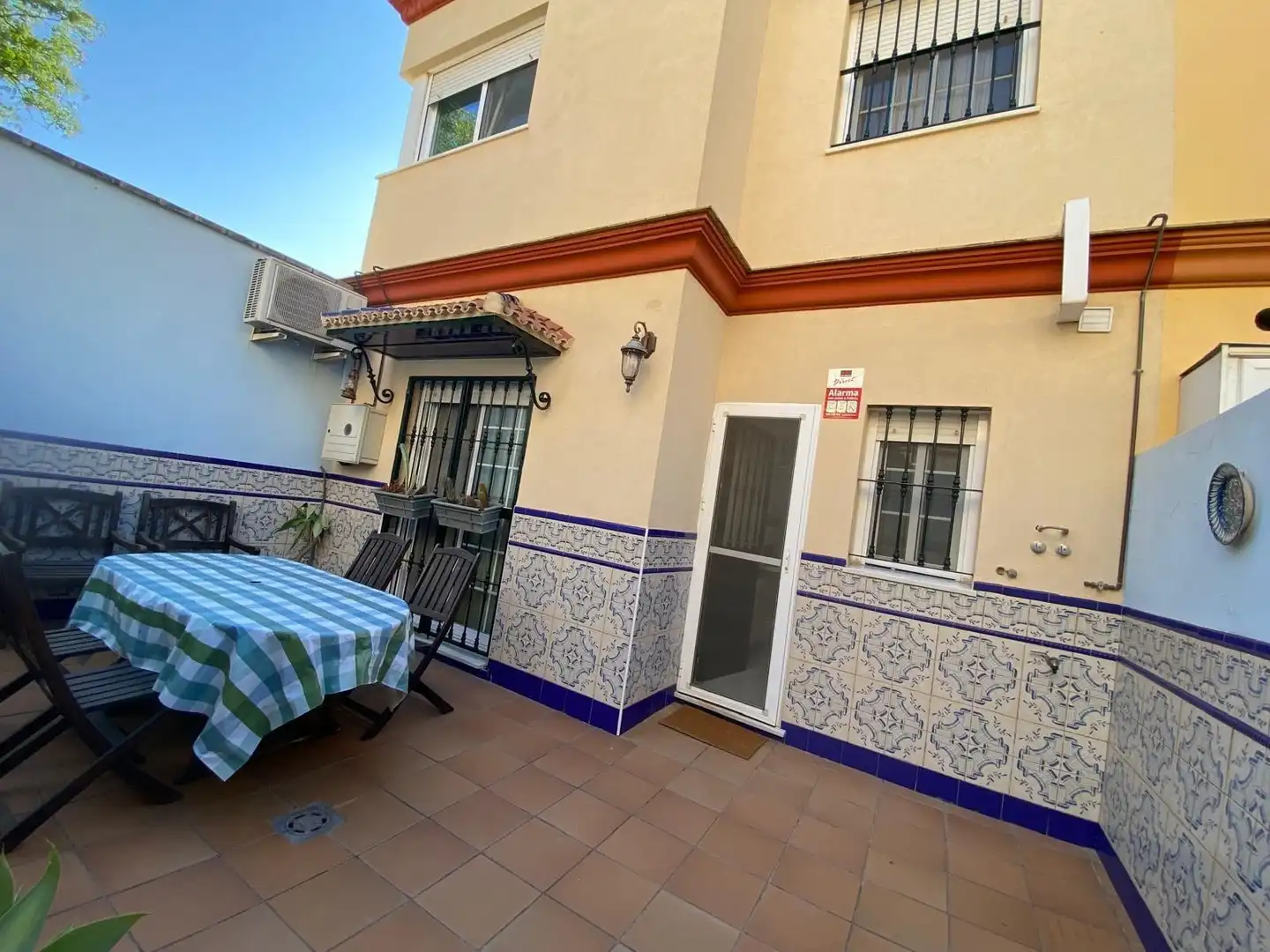 Terraza de Casa adosada de alquiler en La Rinconada