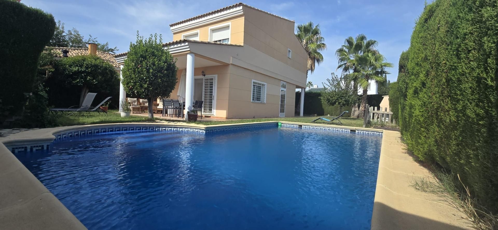 Piscina de Casa o chalet en venta en Llíria con Calefacción, Jardín privado y Terraza