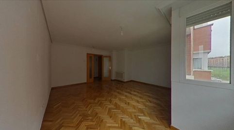 Foto 3 de Piso en venta en Calle Pescara, Pueblo Nuevo, Madrid Capital