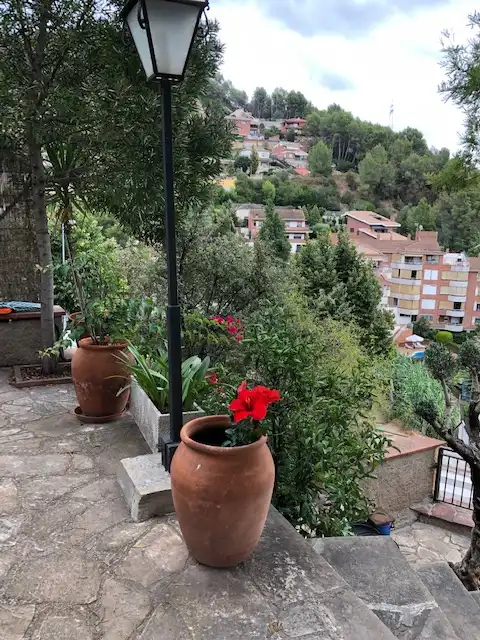 Vista exterior de Casa o xalet en venda en La Palma de Cervelló amb Aire condicionat, Calefacció i Jardí privat