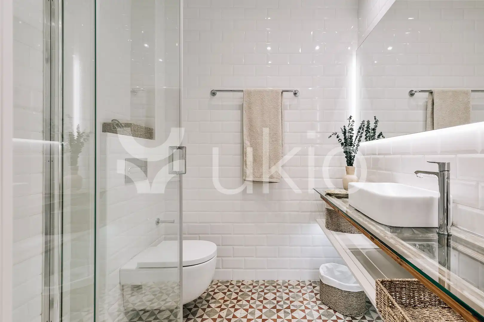 Baño de Apartamento de alquiler en Barcelona con Aire acondicionado, Calefacción y Terraza