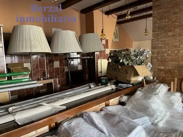 Haus zum Verkauf in Calle Academia Militar, imagen 2