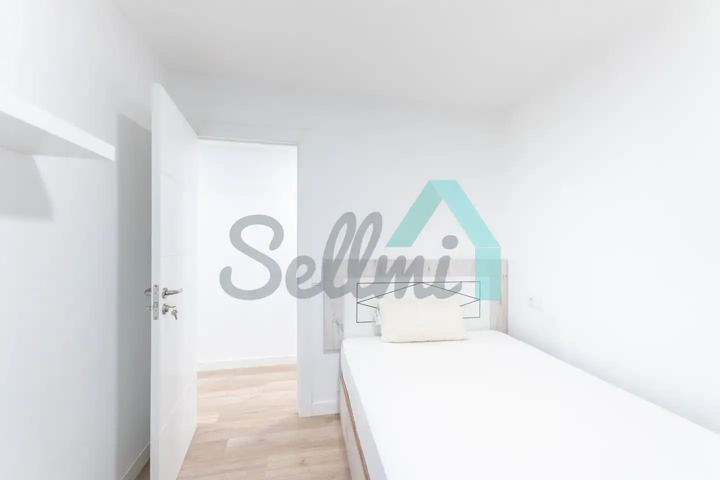 Schlafzimmer von Wohnung zur Miete in Oviedo  mit Heizung, Terrasse und Möbliert