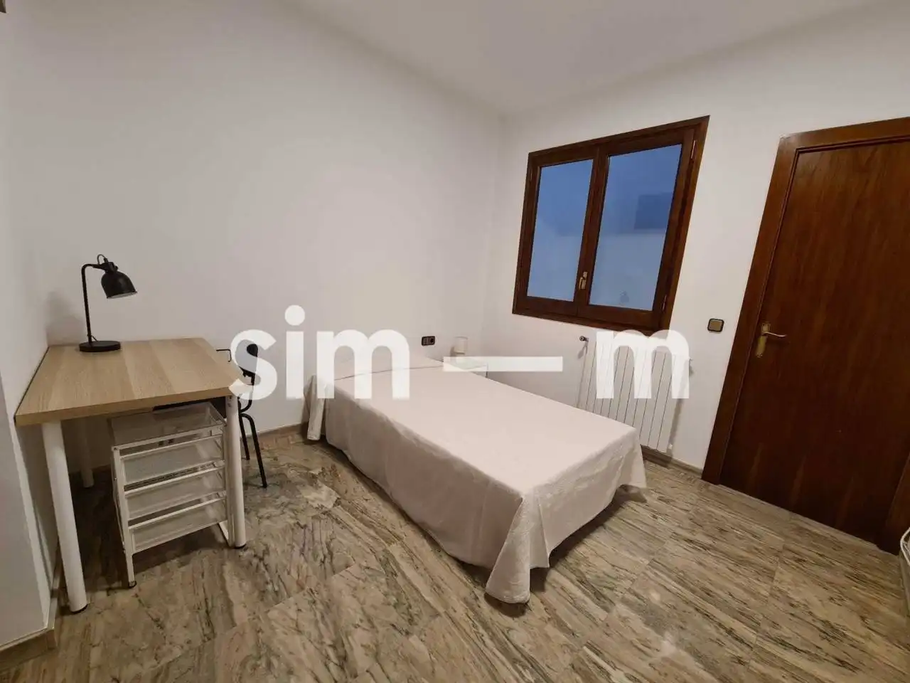 Habitación de Piso en venta en Vic con Calefacción, Terraza y Trastero