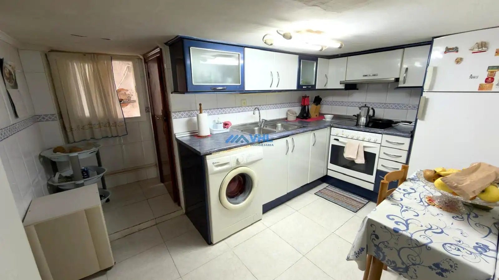 Cocina de Piso en venta en Castro-Urdiales con Calefacción, Trastero y Amueblado