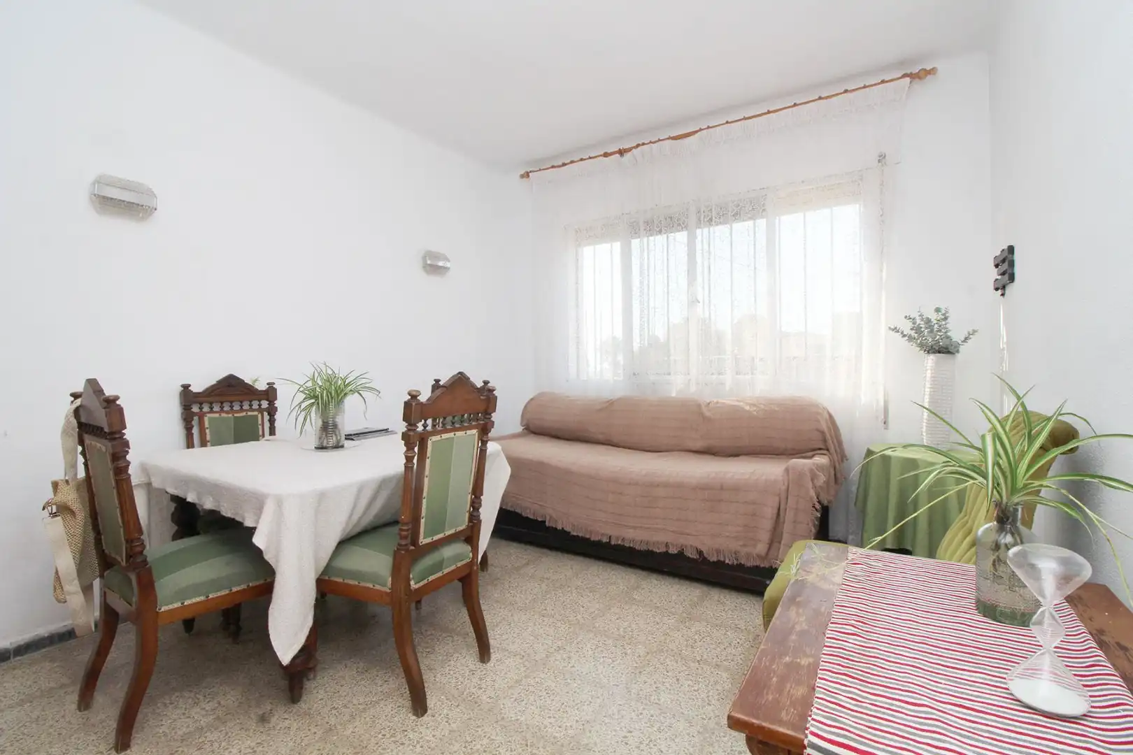 Sala d'estar de Casa o xalet en venda en Rincón de la Victoria amb Aire condicionat, Calefacció i Jardí privat