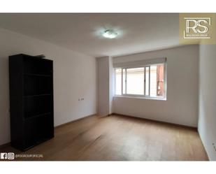 Bedroom of Flat to rent in  Barcelona Capital  with Air Conditioner and Parquet flooring