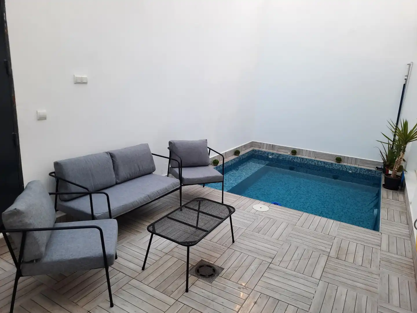 Piscina de Casa o chalet en venta en Dos Hermanas con Aire acondicionado, Calefacción y Jardín privado
