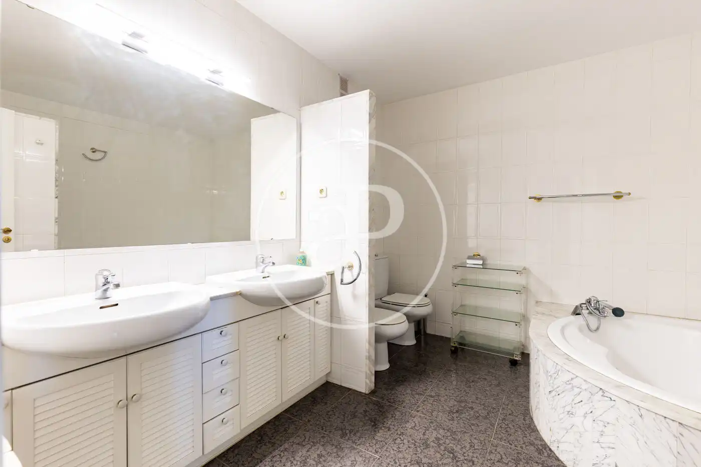 Bathroom of Detached homes for sale in Sant Cugat del Vallès  with Air Conditioner, Heating and Private garden