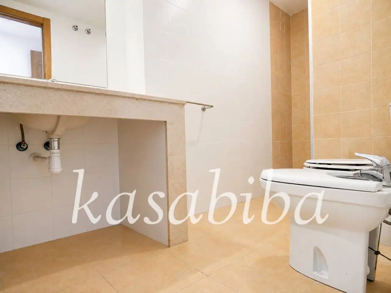Baño de Piso en venta en Rocafort con Aire acondicionado, Calefacción y Balcón