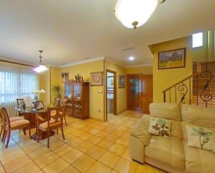 Living room of House or chalet for sale in Elda  with Air Conditioner, Terrace and Alarm