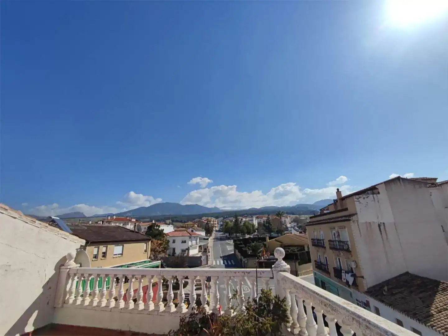 Vista exterior de Casa o xalet en venda en La Zubia amb Aire condicionat i Traster